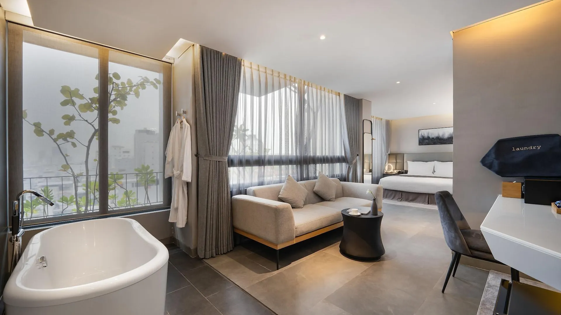 ***  Legend Boutique Hotel Da Nang Vietnam