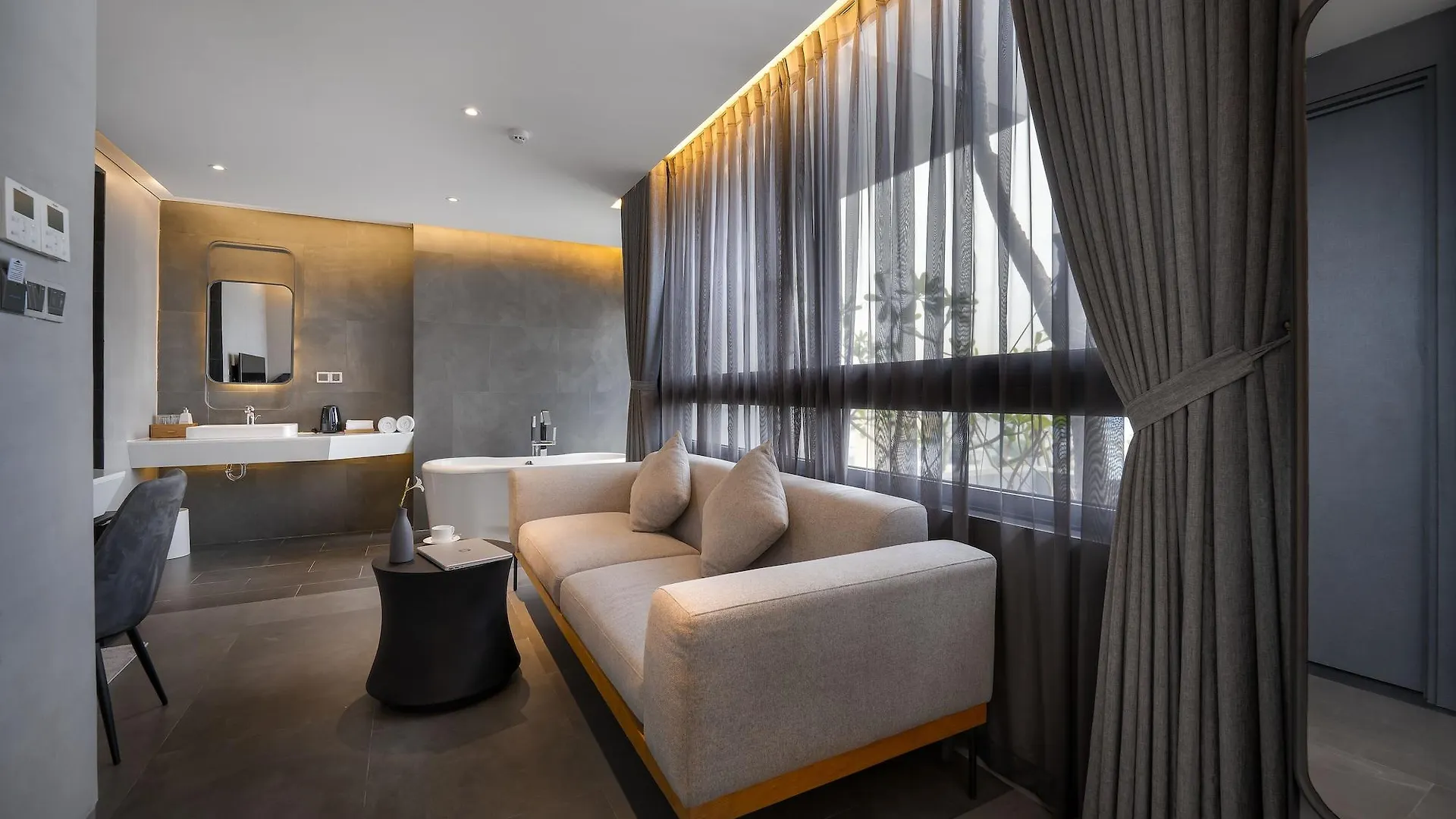 Legend Boutique Hotel Da Nang